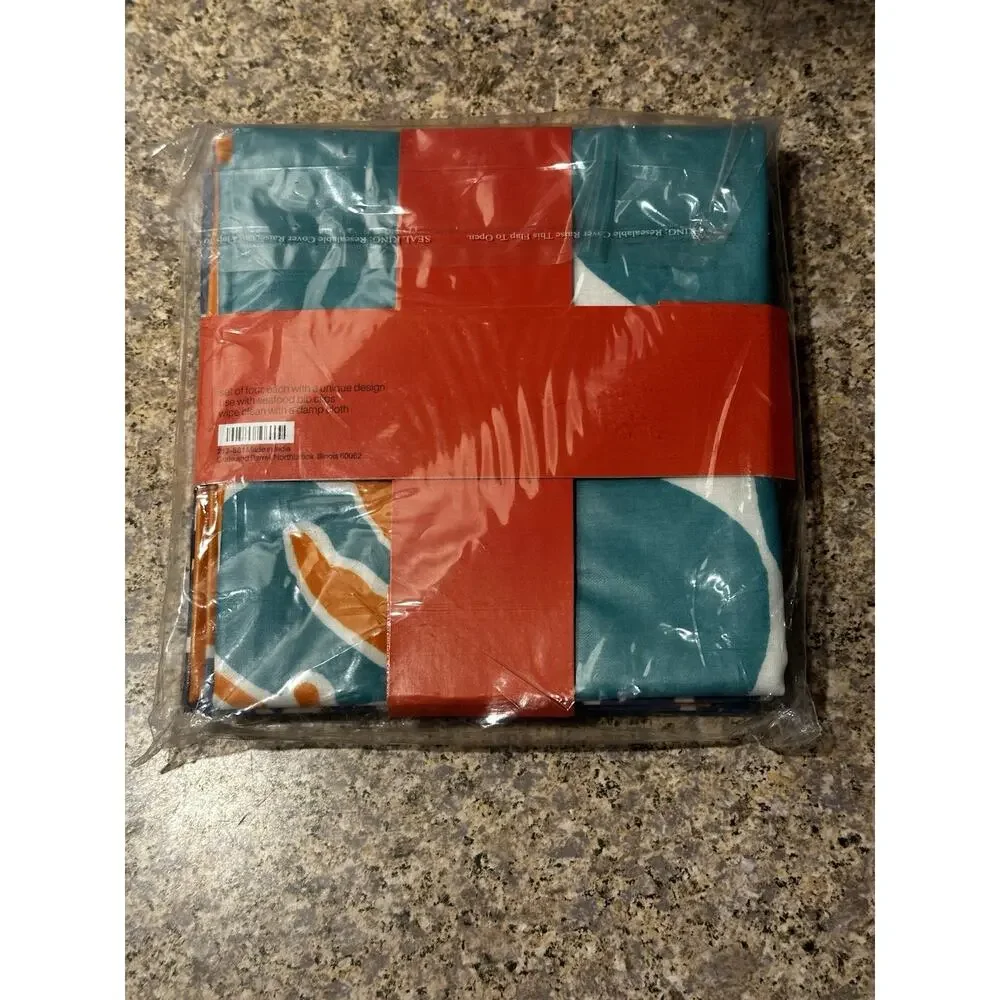 Crate & Barrel Harbor Seafood Bibs (Set of 4) Reusable And Sustainable Food NWT